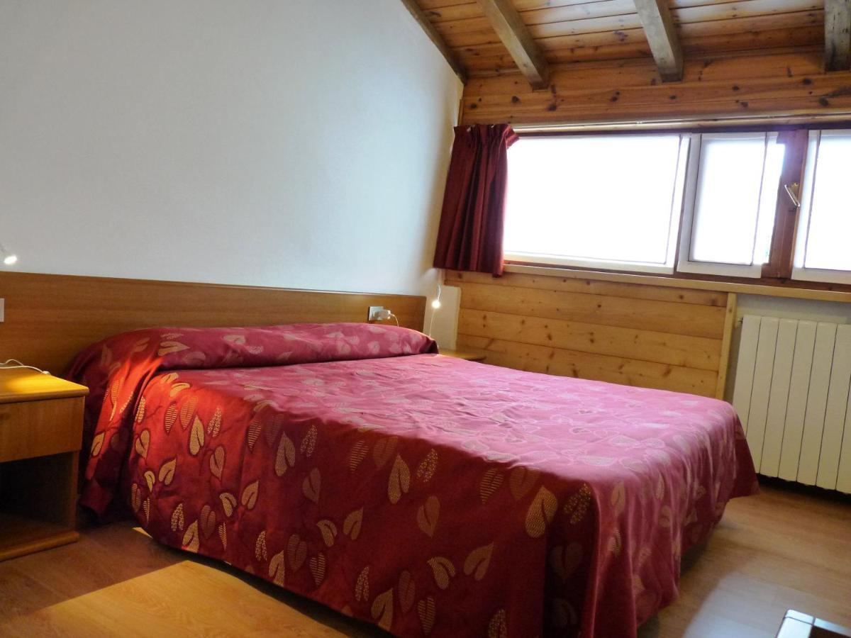 טליו Hotel La Rosa מראה חיצוני תמונה