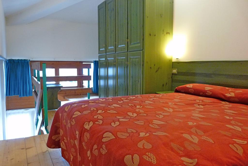 טליו Hotel La Rosa מראה חיצוני תמונה
